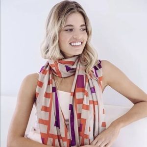 MICHAEL STARS RUANA SCARF SARONG COLOR BONFIRE NEW